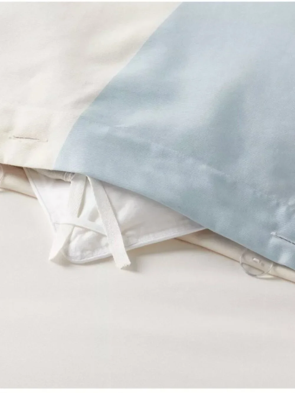 Room Essentials Twin/Twin XL 2Pc Duvet Cover Set Ivory/Blue Geo Stripe
